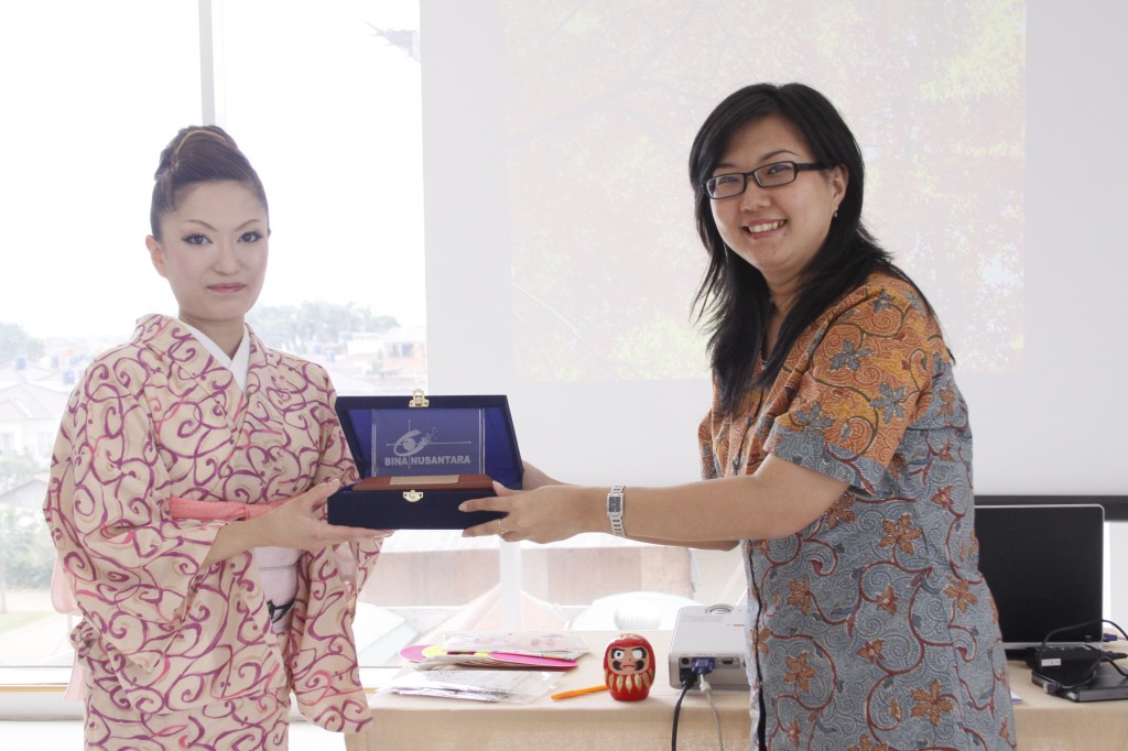 MOU antara Jurusan Sastra Jepang Binus University dengan Ai Sensei